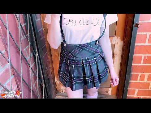 ❤️ Schoolgirl sucks a Dick go domhain agus fucks ionad ranganna. ☑  Porn  linn ❌️❤