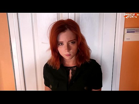 ❤️ Ghearr Garda Slándála Pionós ar Bhean Réidh as Siopadóireacht - Cum I mBéil ☑  Porn  linn ❌️❤